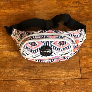 Dakine Fanny Crossbody